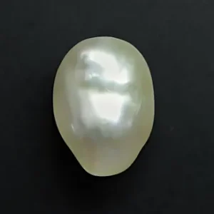 Keshi Pearl  - 4.76 Carats