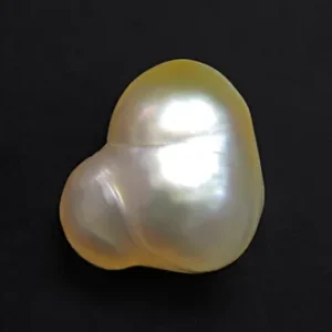 Keshi Pearl  - 2.90 Carats